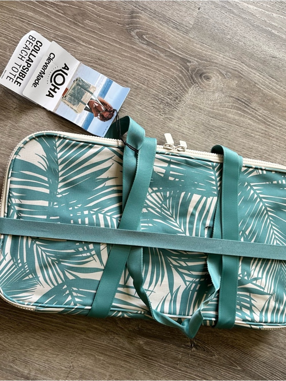 ALOHA Collection Seafoam Green Palm-Print Beach Tote - Picture 4 of 5